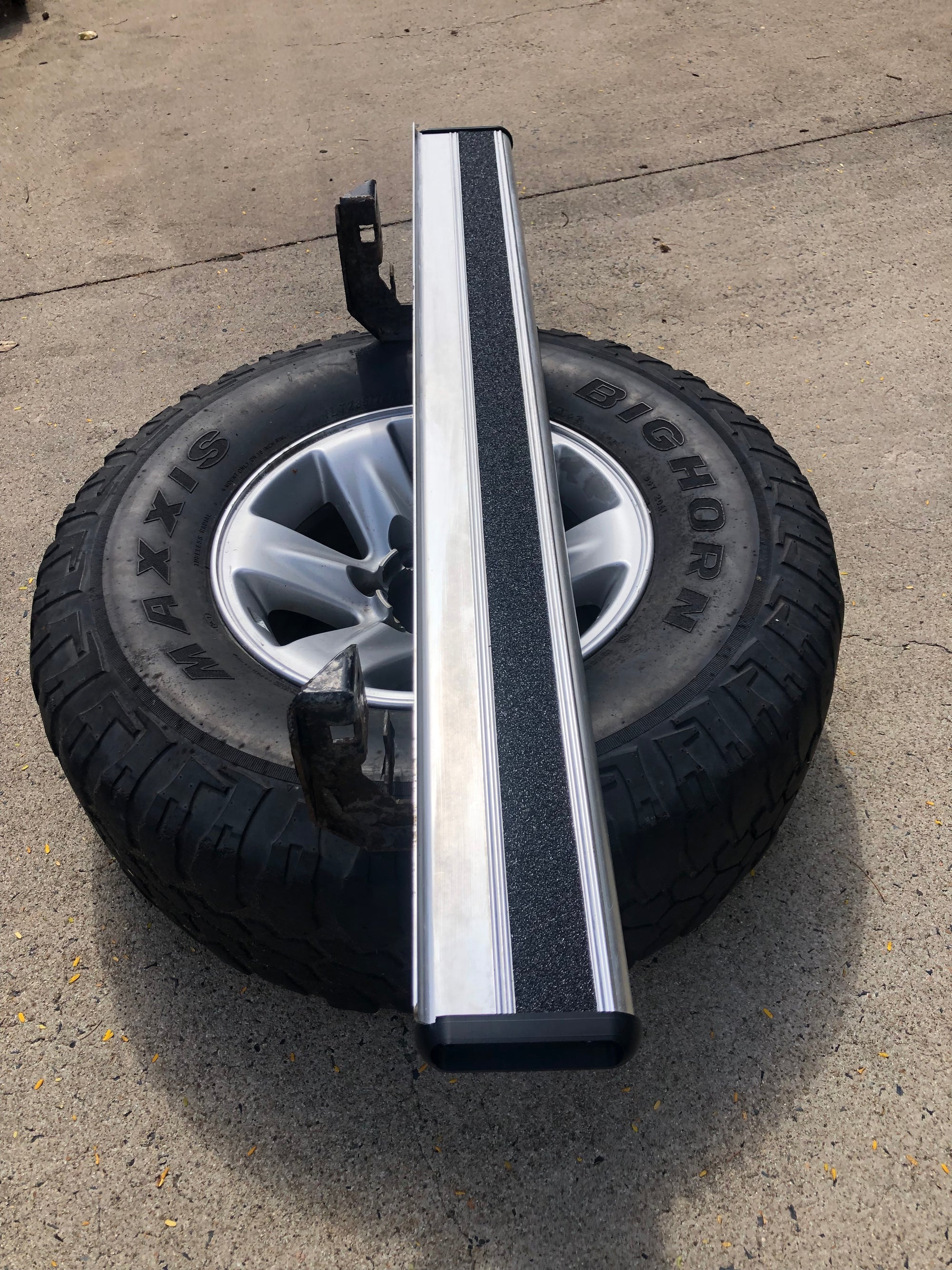 TJM Side Step End Cap